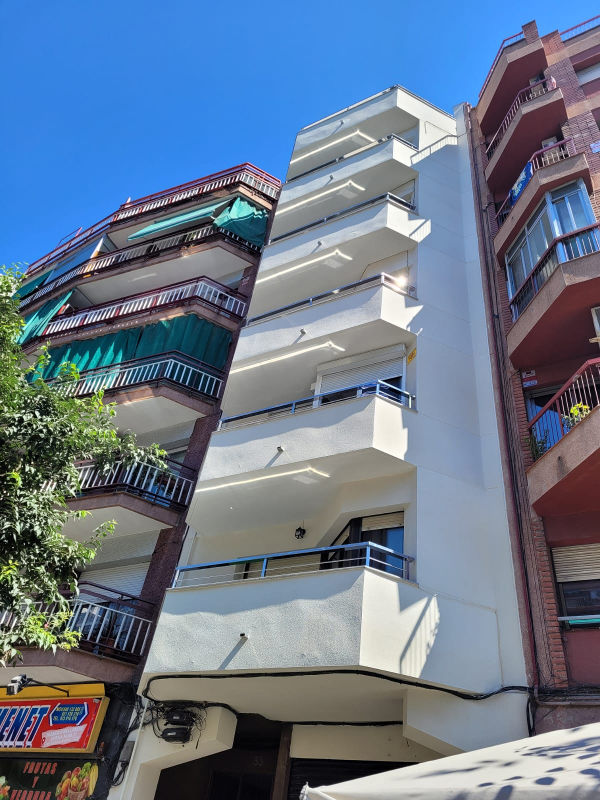 reformas-fachadas santa-coloma 04